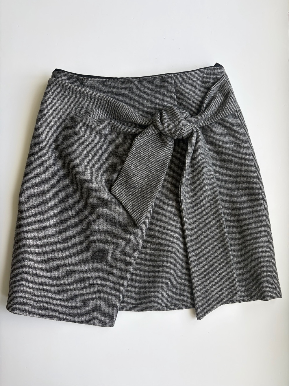 Wilfred Gray Tie-Front Skirt